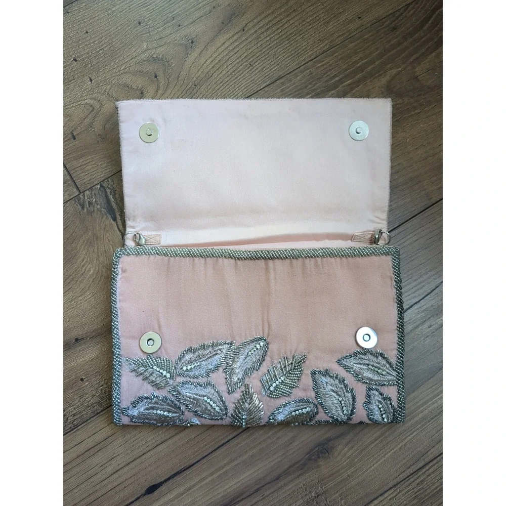 Anthropology Womens Clutch Floral Purse With‎ Chain